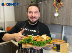 Домашняя пита с куриными стрипсами: чем побаловать домашних на ужин