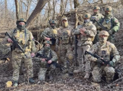 «Ждите нас с победой!»: волгодончанок поздравили из зоны СВО