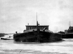 В год рождения Волгодонска 25 солдат заживо сгорели на адской барже