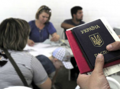 В Цимлянск прибыли еще 180 беженцев из Украины - большинство из них мужчины
