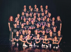 «Вне Времени...»: народный ансамбль эстрадного танца «Фортуна» приглашает волгодонцев на отчетный концерт