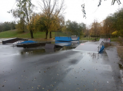 Волгодонцы пожаловались на шум от юных скейтеров в парке Победы