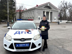 «Моя мама - автоледи» трогательная акция прошла в Волгодонске ко Дню матери В Волгодонске поздравили «мам за рулем»