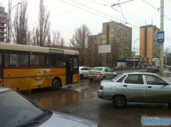 В Волгодонске за два часа произошло два ДТП с участием пассажирского транспорта