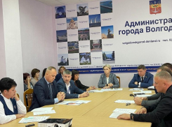 Они идут в столовую: депутаты Волгодонска намерены лично проверить, чем кормят детей в школах