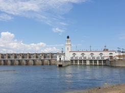 Из Цимлянского водохранилища в Дон уменьшили сброс воды