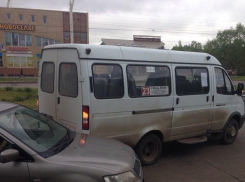 В ДТП на проспекте Курчатова столкнулись Mitsubishi и маршрутка №23