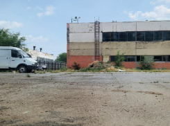 На Цимлянском шоссе выставили на продажу цех бывшего завода Николая Шило