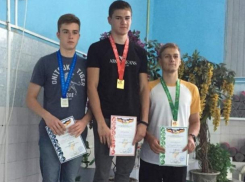 Волгодонские пловцы вернулись с медалями с областного чемпионата