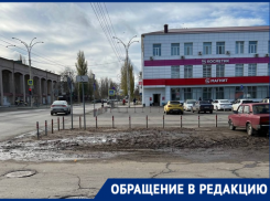 «Город скоро будет утопать в грязи»: волгодонцы просят обратить внимание на грязные дороги 