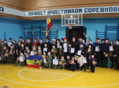 Юные казаки из Волгодонска заняли почти все призовые места ратных состязаний 