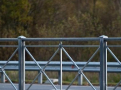 Подходы к школам Волгодонска оградят от автомобилистов