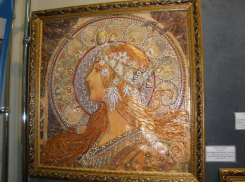 «Вселенная детского творчества» - выставка детских работ открылась в Волгодонске