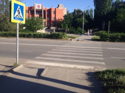 В Волгодонске на пешеходном переходе сбили 14-летнего подростка 