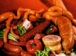 В ближайшие три дня волгодонцы смогут купить колбасные изделия со скидкой и получить вкусные подарки 