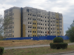 На строящейся медсанчасти РоАЭС пропал башенный кран