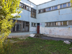 Бывший офис ДСиГХ на В-8 законсервируют