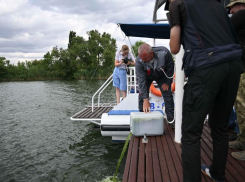 Хлорелла выйдет на борьбу с сине-зелеными водорослями: сотни литров суспензии выпустили в Дон и в пруд охладитель РоАЭС волгодонские атомщики