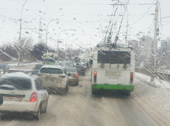 Ледяной дождь привел к перебоям в работе троллейбусов