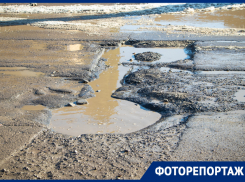 Ямы на дорогах, как смысл жизни Волгодонска