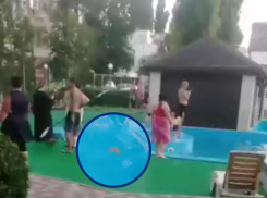 Бассейн с фекалиями, или как отдыхающим испортили день рождения в Волгодонске