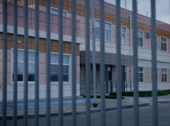 Новую школу в станице Красноярской опять не открыли, как обещали: что на этот раз