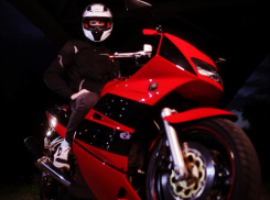 В больнице умер водитель мотоцикла, попавший в ДТП в старой части Волгодонска