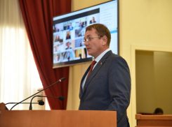 Таганрог платит 1%, а Волгодонск 25%: Алексей Мисан призвал обеспечить равный доступ городов к областному финансированию 