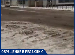 «Машины гнить будут»: водителей расстроило качество уборки улиц Волгодонска от снега