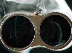 В Морозовске пьяный мужчина устроил стрельбу по фонарям, но в итоге попал в полицейского