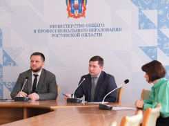 Чиновники Минобра приедут в Волгодонск думать, как освободить учителей от бумажной нагрузки
