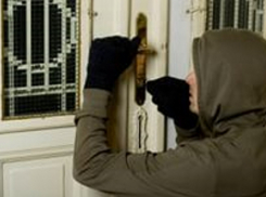 Волгодонец обокрал семью на 80 тысяч рублей