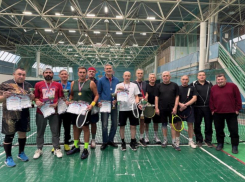 Более 60 участников посоревновались в теннисе в новогодние праздники