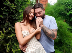 «Мы беременны»: Саша и Юра в ожидании чуда