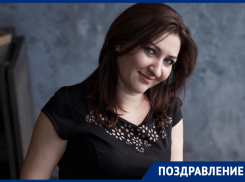 Руководитель отдела «Справочник» федеральной сети «Блокнот» Надежда Журликова отмечает День рождения 