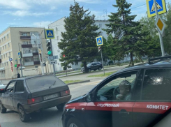Сотрудника Следственного комитета в Волгодонске привлекли к ответственности за провоз ребенка за рулем