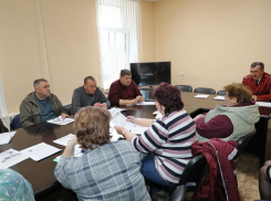 Садоводов Волгодонска предупредили о клещах и наркорекламе