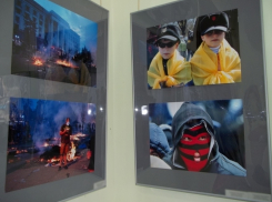 Украинский фотограф представил в Волгодонске скандальные фотографии столкновений между противниками и сторонниками евромайдана 