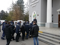 В Волгодонске началась церемония прощания с Александром Смольяниновым