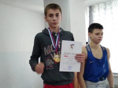 Одержав четыре победы, боксер из Волгодонска получил путевку на Всероссийские соревнования