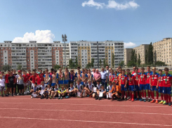Волгодонские футболисты выиграли областной турнир «Кожаный мяч» 