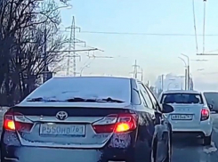 Мастер-класс по автохамству: волгодонский водитель решил проучить другого на дороге