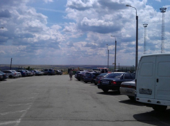 Беженцы из Украины, размещенные в общежитии АЭС Волгодонска, рассказали о том, что сейчас происходит в ДНР