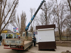 Власти Волгодонска объявили войну ларькам вне закона