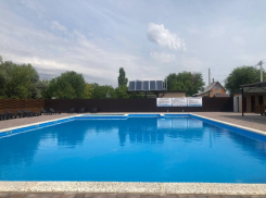 На базе отдыха «Тихий Дон» теперь можно отдохнуть у бассейна