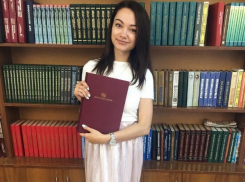 «Мисс Блокнот-2016» Елена Луполова защитила диплом на «отлично»