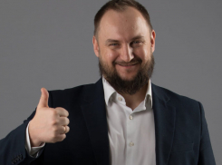 Уехавший в Москву Владимир Брагин сообщил о прекращении полномочий депутата