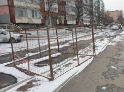 Не разрушенный коллектор, а техническое проседание: Водоканал о ситуации на улице Кошевого