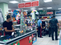 За нарушения масочного режима в Волгодонске составили 10 протоколов на продавцов и покупателей