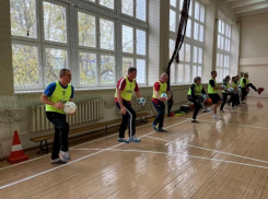 Амбассадоры Российского футбольного союза Руслан Пименов и Алексей Гасилин пообщались с учителями в Волгодонске